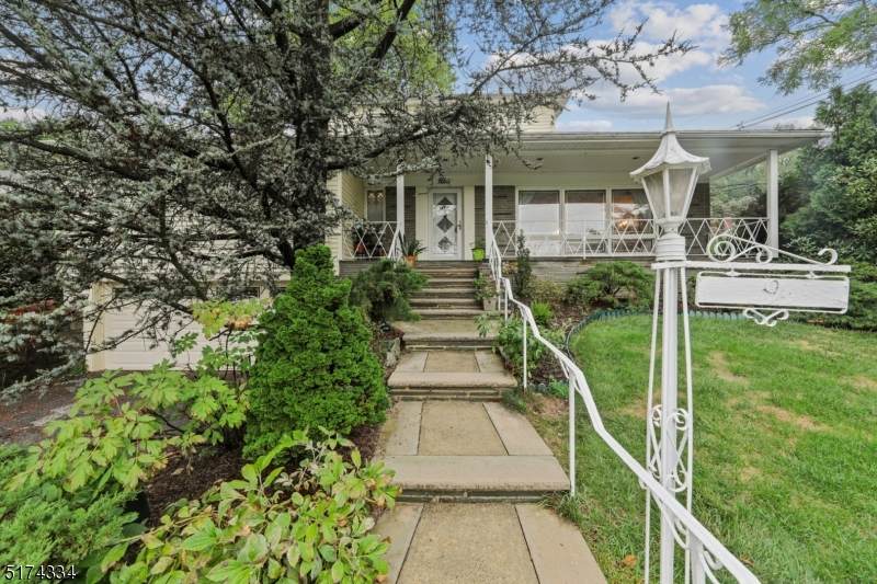 9 Dale Dr - Photo 1