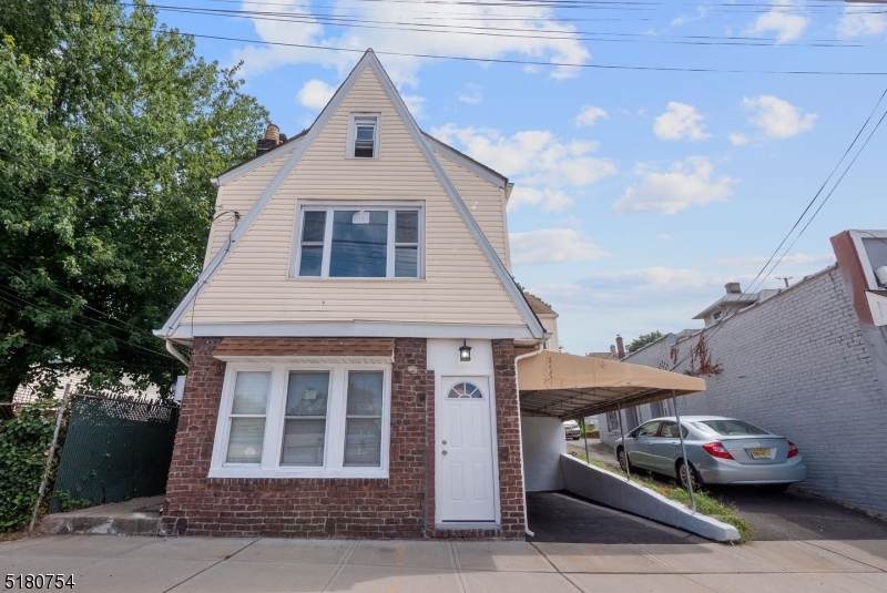 289 Leonia Ave - Photo 1