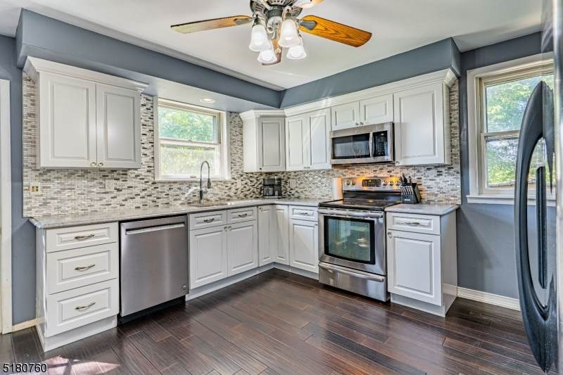 3 Valhalla Way - Photo 1