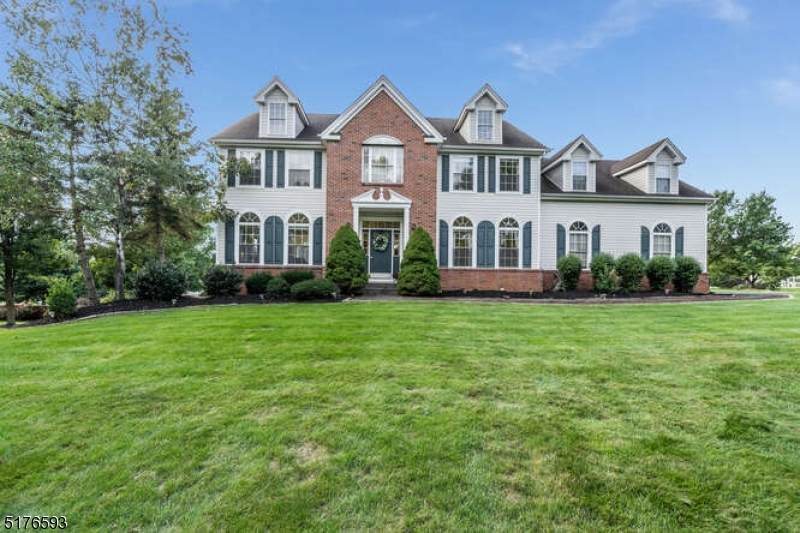 14 Foxwood Ln - Photo 1