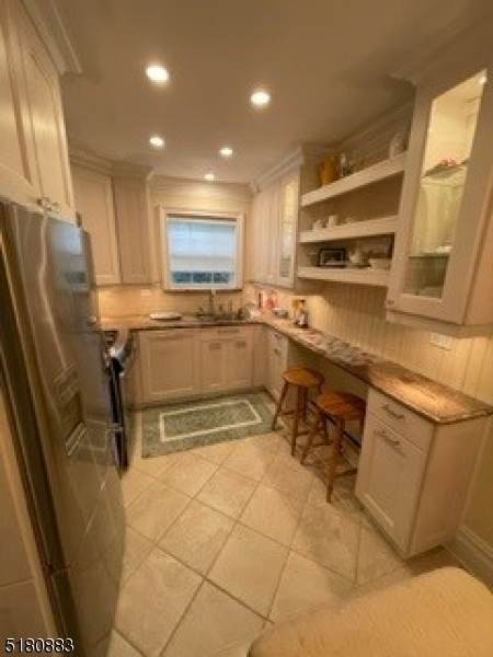 320 South St - Photo 1