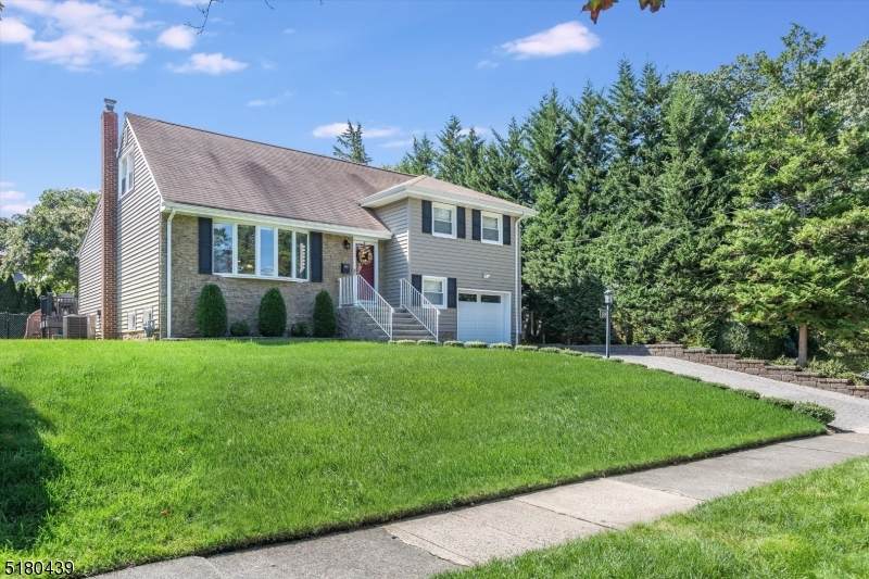 59 Brookfield Ave - Photo 1
