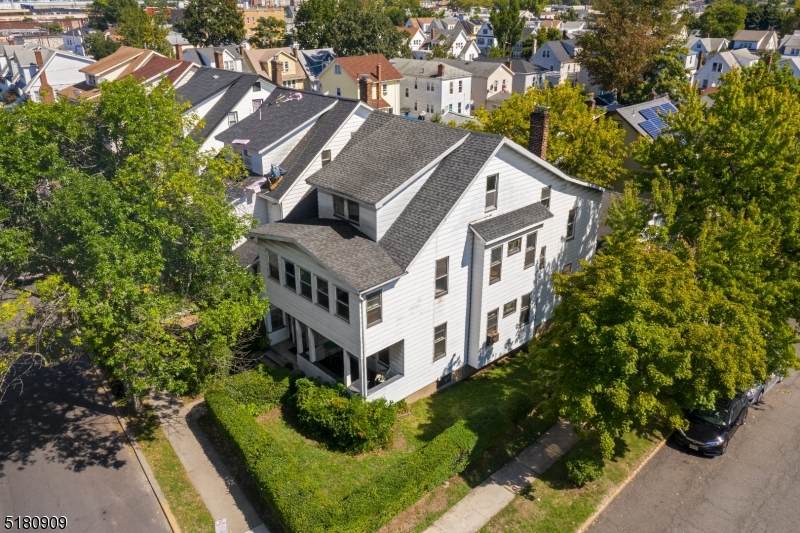 111 Grove St - Photo 1