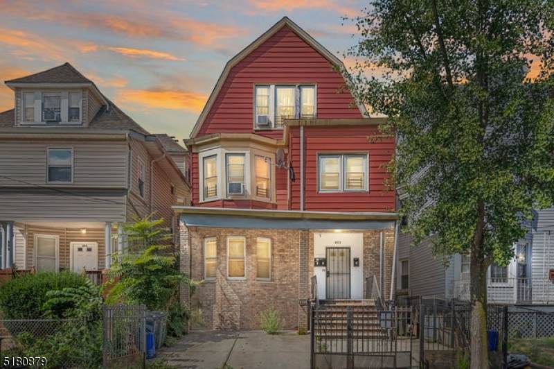 853 S 15Th St - Photo 1