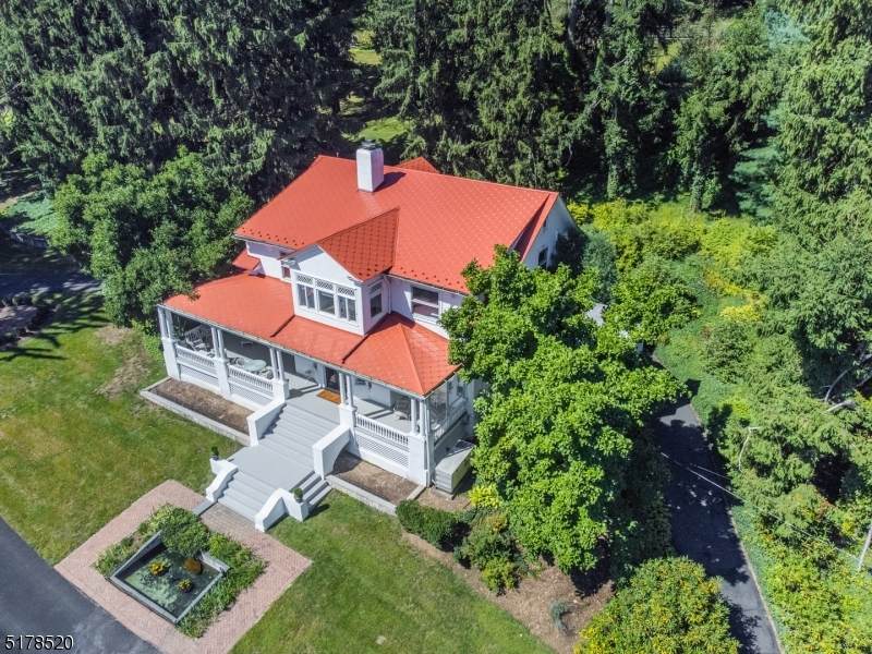 205 Mount Kemble Ave - Photo 1