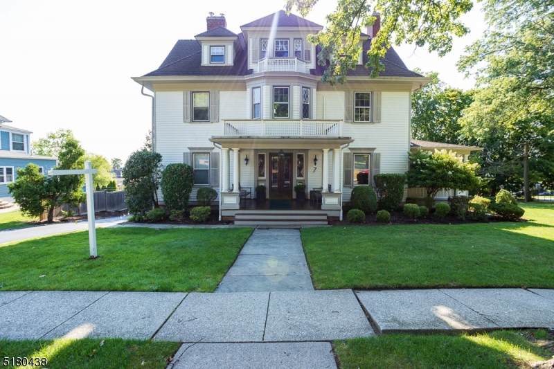 7 N Mountain Ave - Photo 1