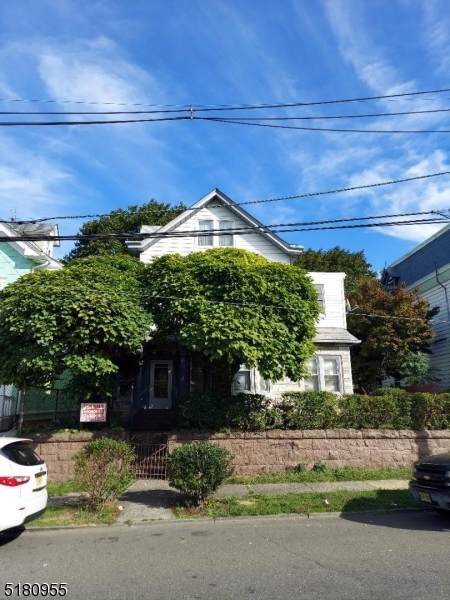 489 38Th - Photo 1