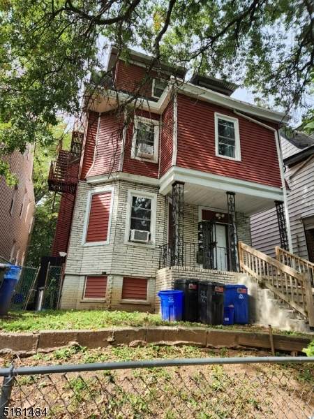 37 Seymour Ave - Photo 1