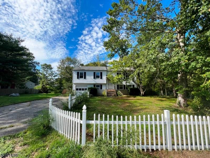 22 Adair St - Photo 1