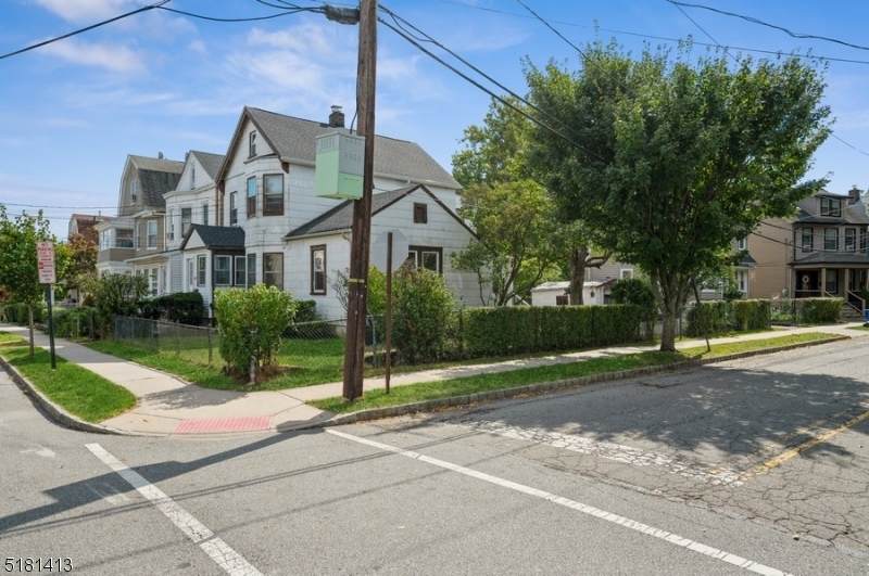 70 Cherry St - Photo 1