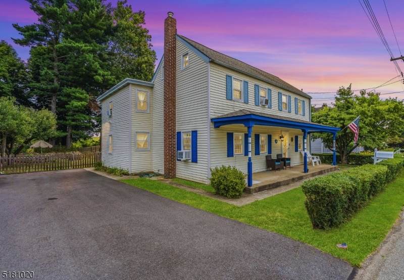 527 N Main Street - Photo 1