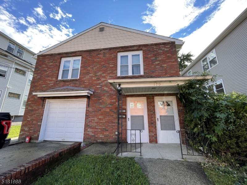 179 Sheridan Ave - Photo 1