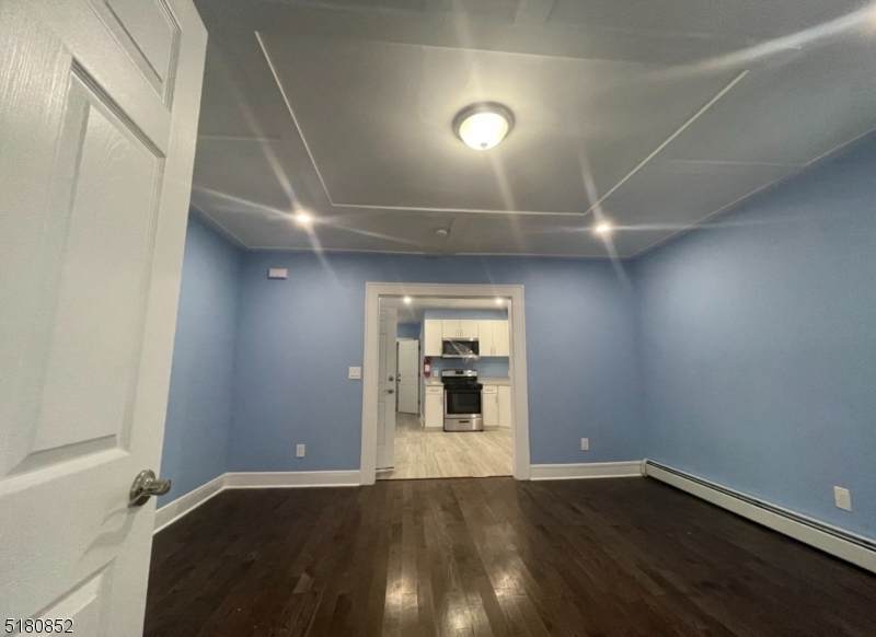 164 Montgomery Ave - Photo 1