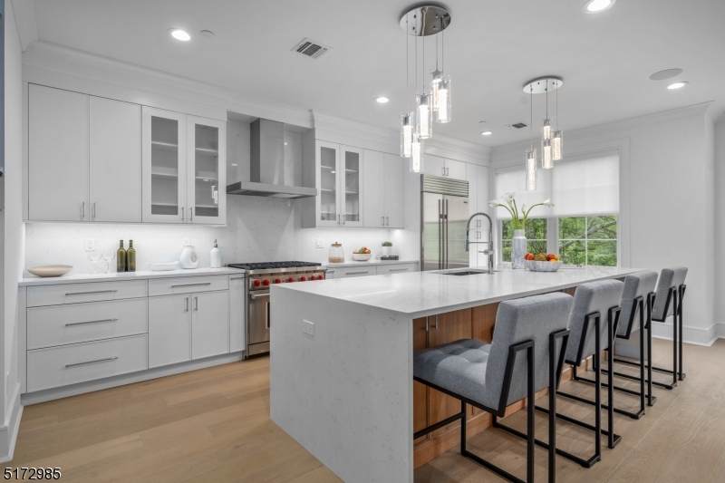 110 Mason - Photo 1