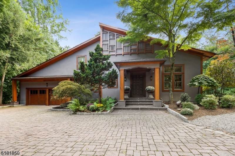 196 Lake St - Photo 1