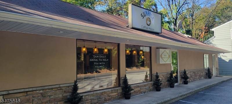 217 Hamburg Turnpike - Photo 1