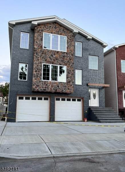 16 Cottage Pl 2nd Floor - Photo 1