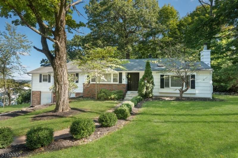 4 Cutlass Rd - Photo 1