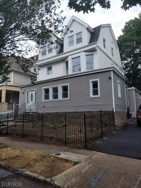 818 S 12Th St - Photo 1