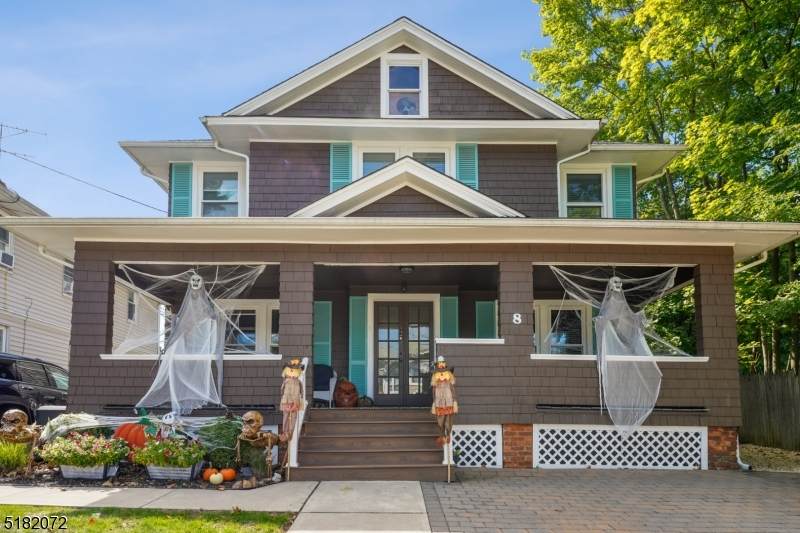 8 Oak Grove Rd - Photo 1