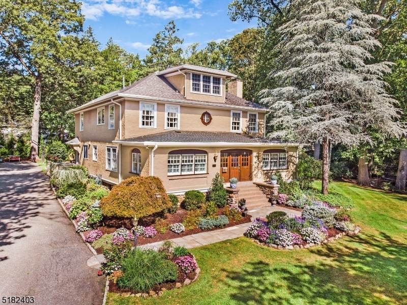 137 Boulevard - Photo 1