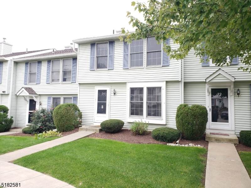 24 Liberty Ln - Photo 1