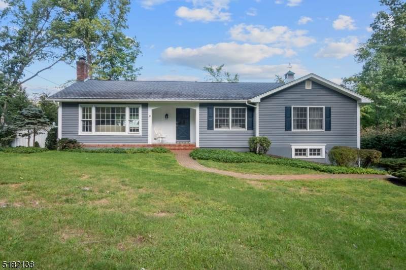 13 Hilltop Cir - Photo 1