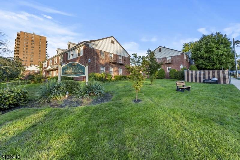 245 Passaic Ave, D16 - Photo 1