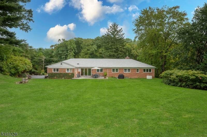 80 N Pocono Rd - Photo 1
