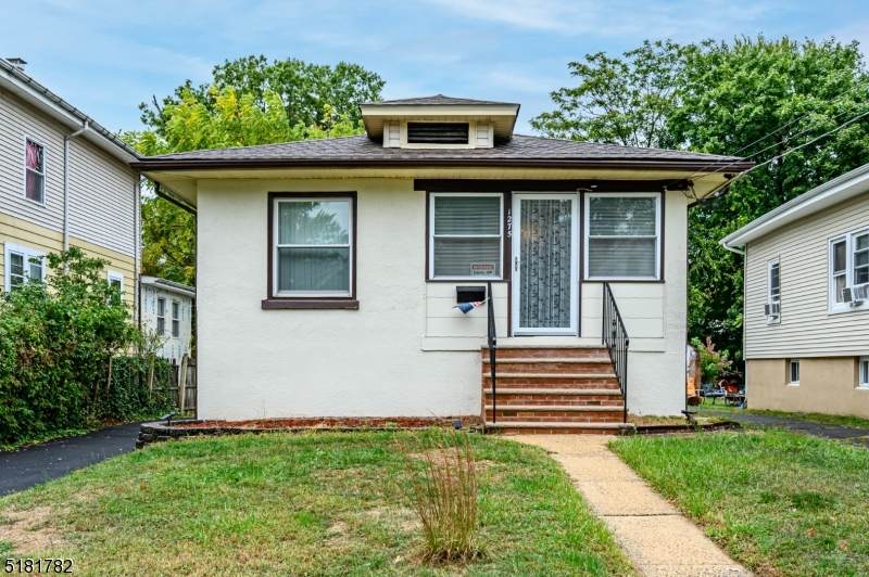 1275 Columbia Ave - Photo 1