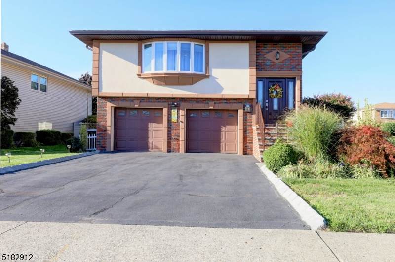 11 Lilac Ln - Photo 1
