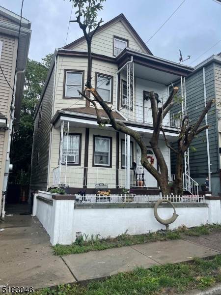 40 2nd Street - Photo 1