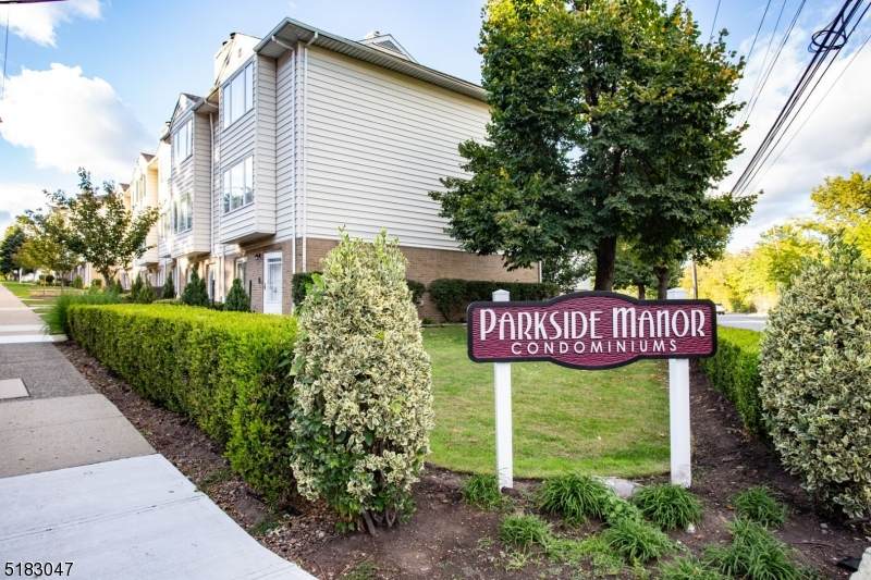 6 Westervelt Pl - Photo 1