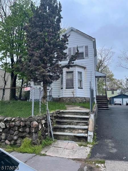 103 Welland Ave - Photo 1
