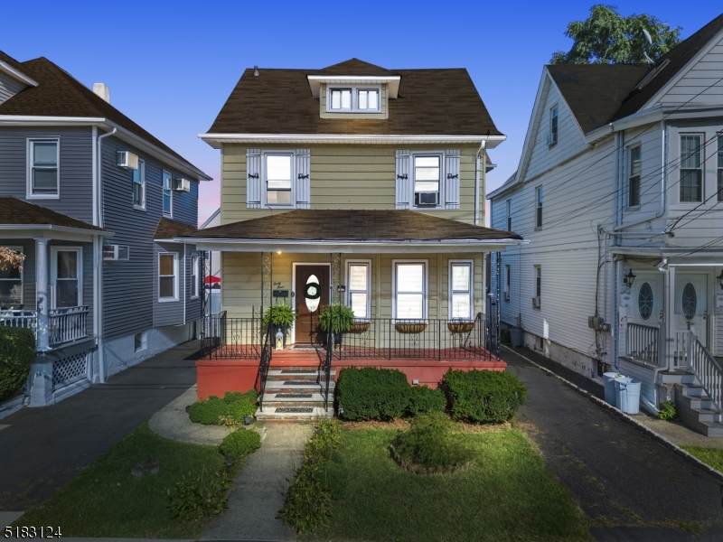 44 Olympia St - Photo 1