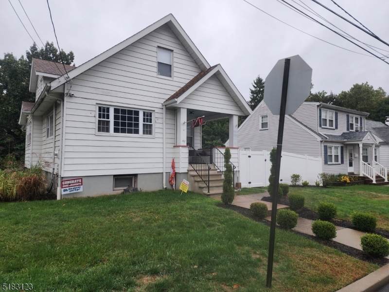 42 Coolidge Pl - Photo 1