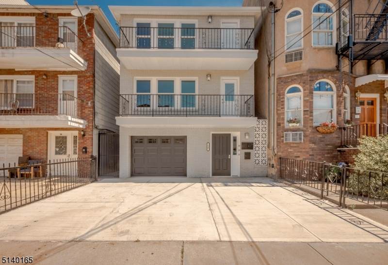 14 Poplar St - Photo 1