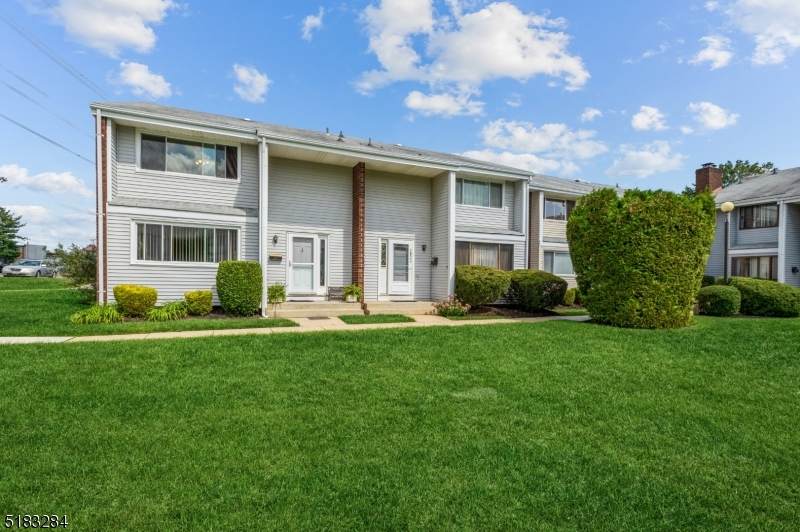 Quincy Circle G-8 - Photo 1
