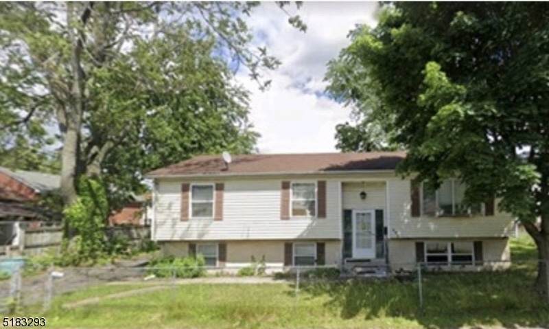494 Halsted St - Photo 1
