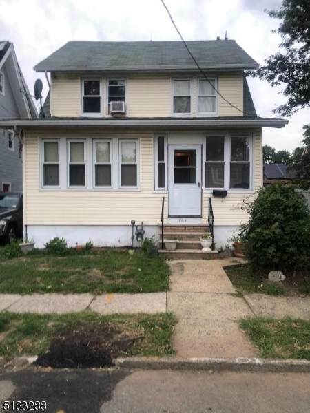 864 Thorn St - Photo 1