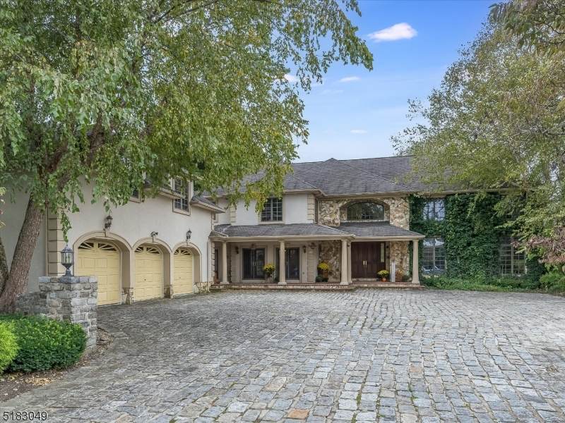 21 Jorgenson Ln - Photo 1