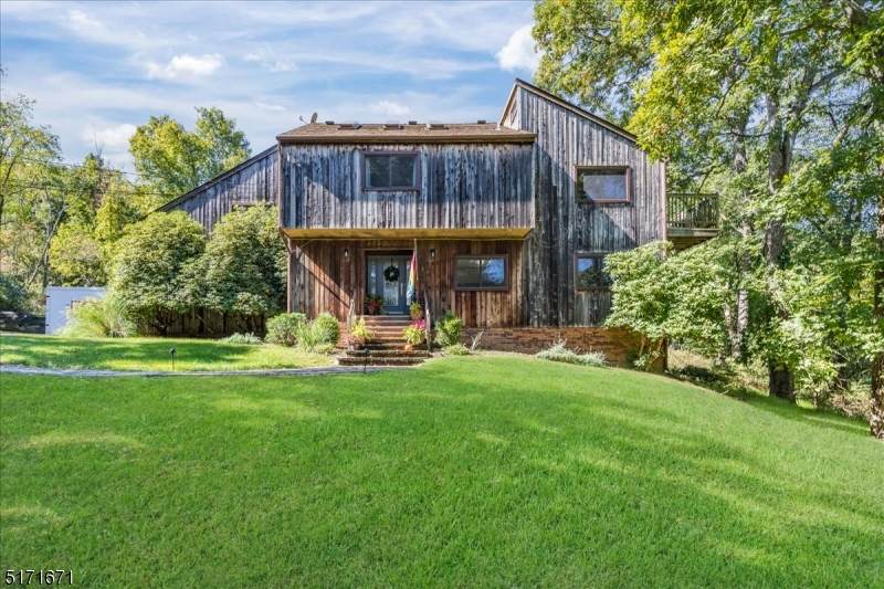 147 Beacon Hill Rd - Photo 1