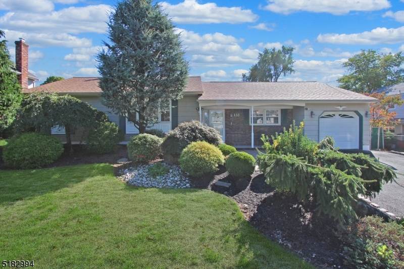 133 Lafayette Pl - Photo 1
