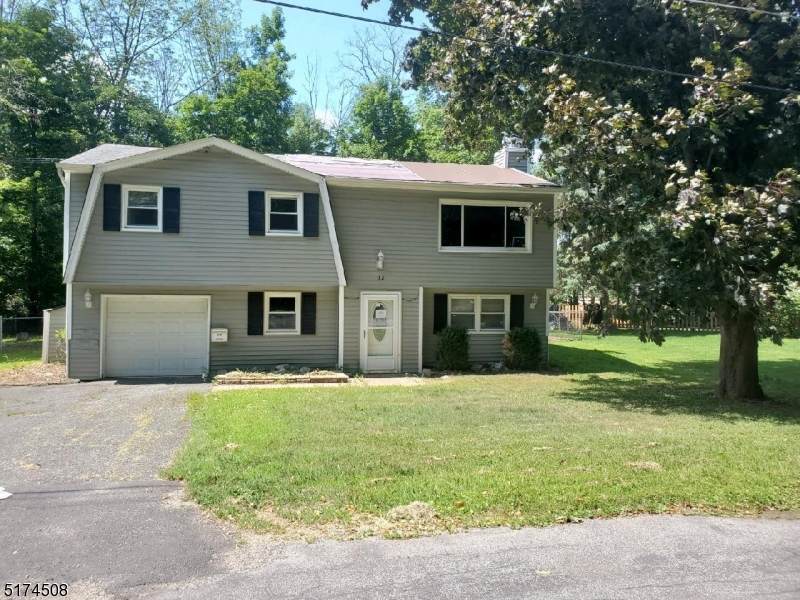 32 Roosevelt Dr - Photo 1