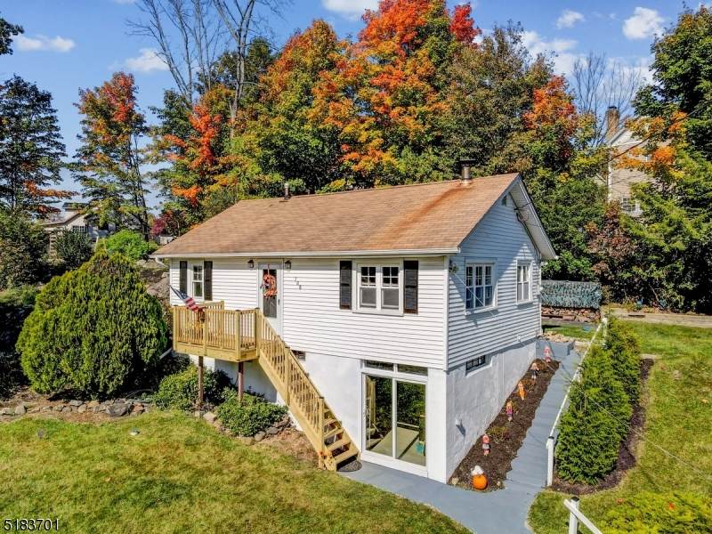 708 Warwick Tpke - Photo 1