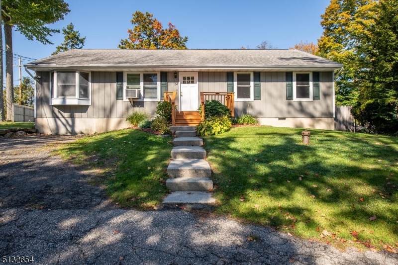52 Belford Dr - Photo 1