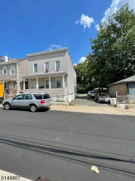 246 Van Blarcom St - Photo 1
