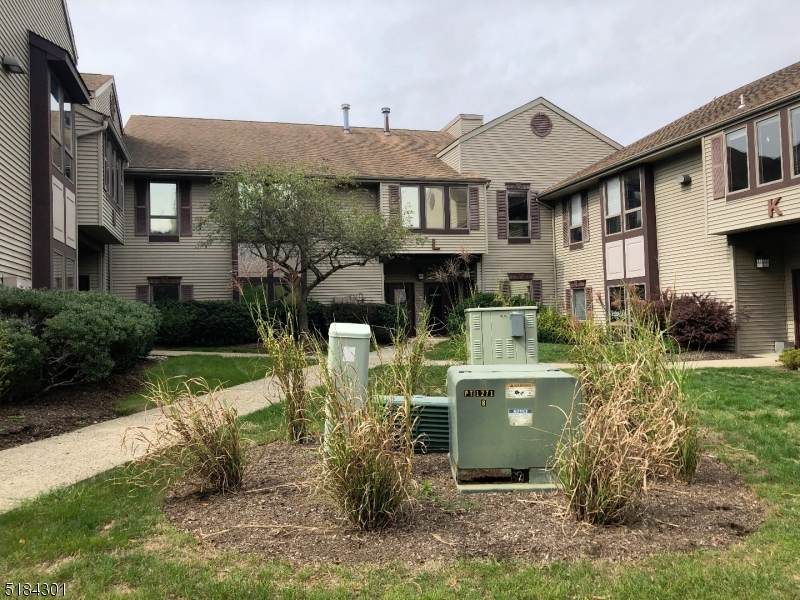 150 River Rd Unit L4 - Photo 1