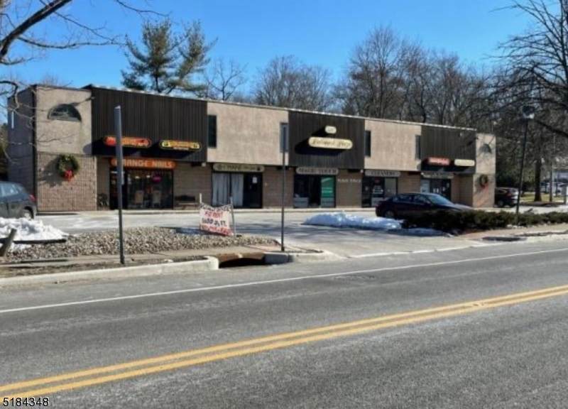 510 E Main St - Photo 1