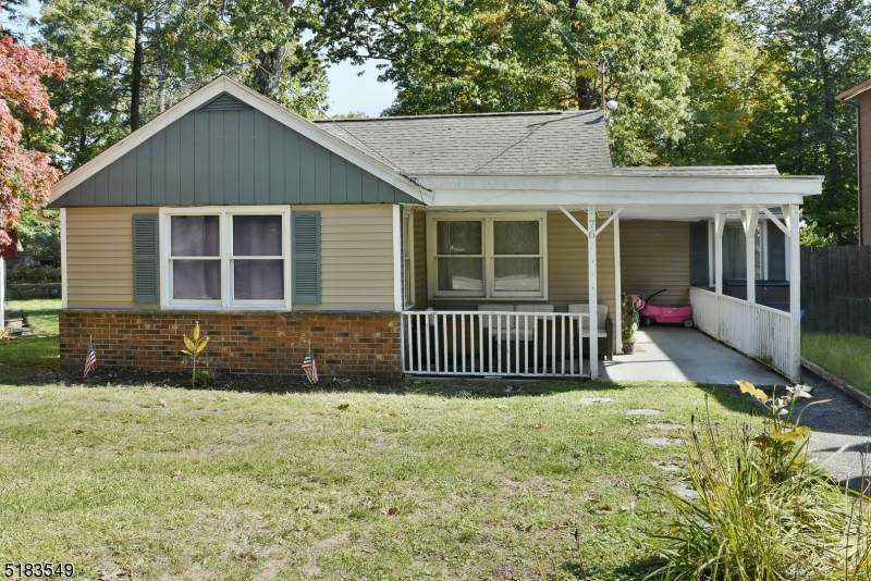 76 Mansel Dr - Photo 1